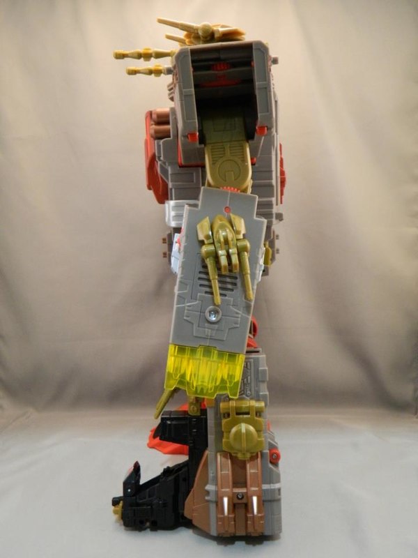 Transformers Year Of The Snake Platinum Edition Omega Supreme  (32 of 48)